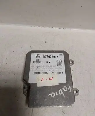 Skoda Fabia Mk1 (6Y) Airbag control unit/module 1C0909601A 5WK43123 37090605E