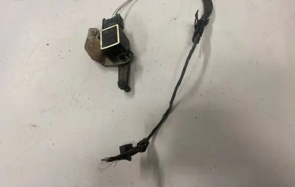 BMW 5 E60 E61 Headlight/headlamp level sensor 6776605