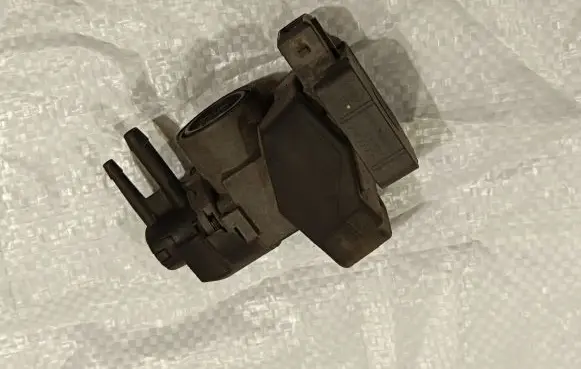 Opel Movano B Vacuum valve 149566215R