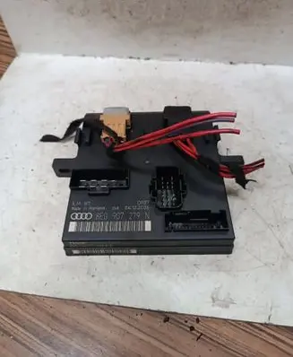 Audi A4 S4 B7 8E 8H Comfort/convenience module 8E0907279N