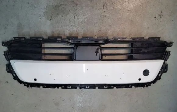 KIA Soul Front bumper upper radiator grill 86531J2010