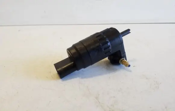 Volkswagen Polo V 6R Windscreen/windshield washer pump 1K6955651