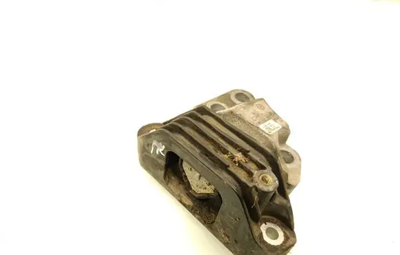 Jeep Renegade Engine mount bracket 00519997550