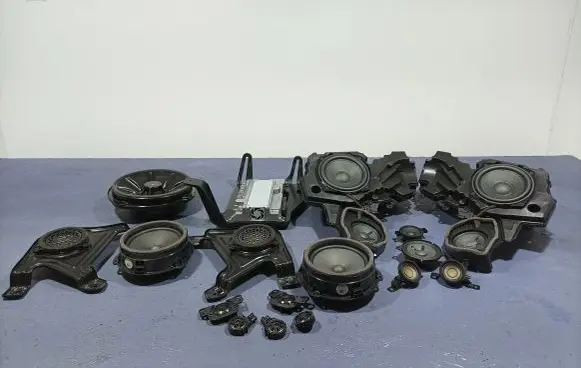 Audi A8 S8 D2 4D Subwoofer speaker 4N0035297