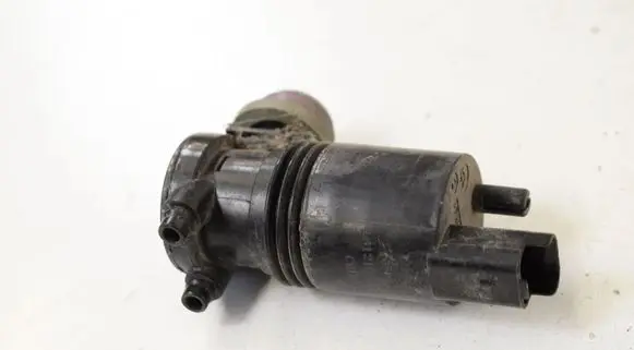 Nissan X-Trail T32 Windscreen/windshield washer pump 1612163636N