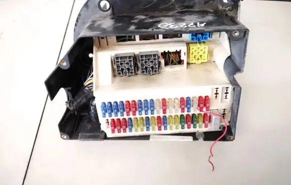 Volvo S70 V70 V70 XC Fuse box set 9162163 3515170