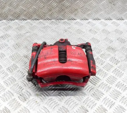 Volkswagen Golf VII Front brake caliper