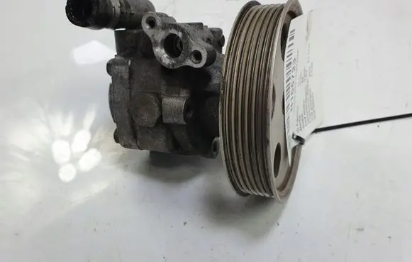 Audi A5 Sportback 8TA Power steering pump 8K0145153F