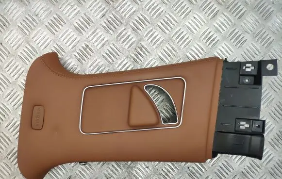 Bentley Flying Spur (B) pillar trim (bottom) 3W5867285D 3W5868337B