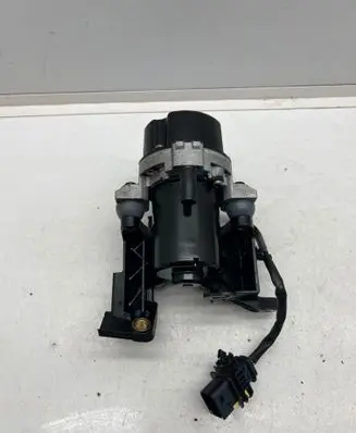 Mercedes-Benz EQA Vacuum pump A0004303500