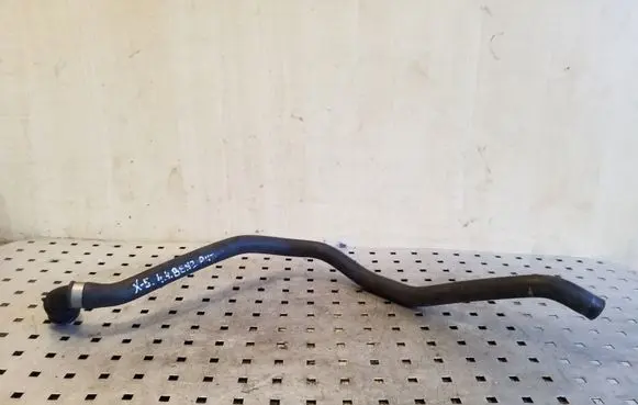 BMW X5 E53 Engine coolant pipe/hose