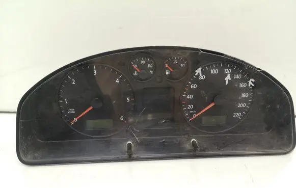 Volkswagen Transporter - Caravelle T5 Speedometer (instrument cluster) 88311346