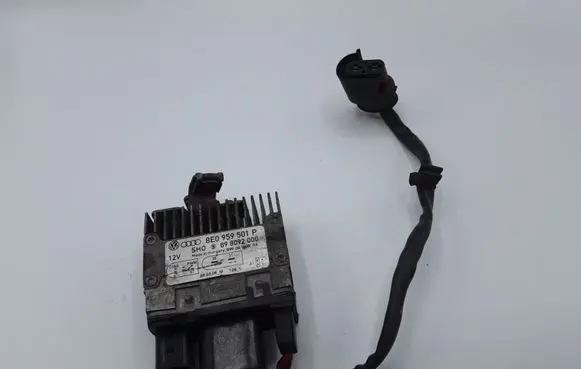 Audi A4 S4 B7 8E 8H Coolant fan relay 8E0959501P 898092000