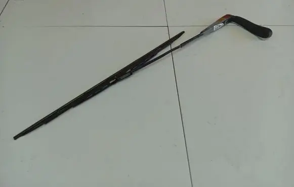 Renault Laguna I Front wiper blade arm 7700821936