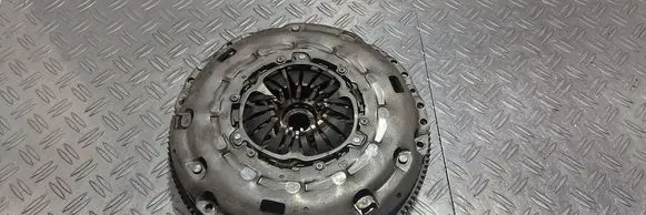 Volkswagen PASSAT B6 Dual mass flywheel 415043110