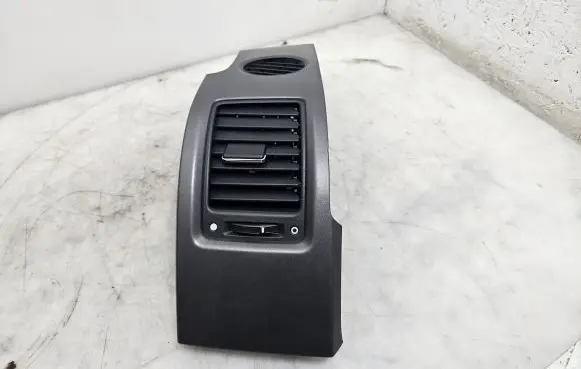 Honda CR-V Dashboard side air vent grill/cover trim 9764M0010