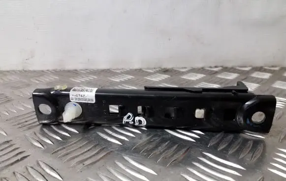 Opel Mokka Seat belt adjustment rail 13585757