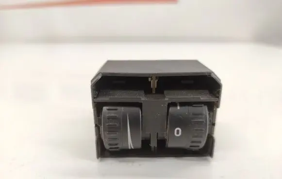 Volkswagen Caddy Headlight level height control switch 2K0941333