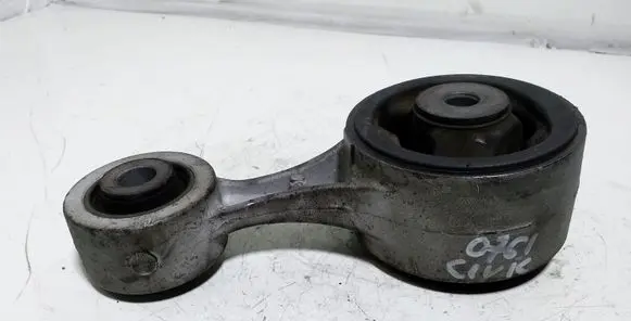 Honda Civic Engine mount bracket
