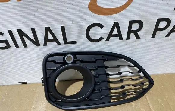 BMW 1 F20 F21 Front grill 51118060282 10833610