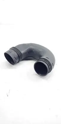 Volkswagen PASSAT B6 Air intake hose/pipe 1K0129618AT