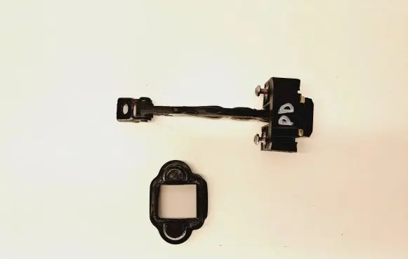 BMW 5 F10 F11 Front door check strap stopper 7182005