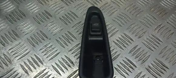Volvo S40 Quarter vent window switch 03458228