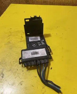 Peugeot 307 Fuse module 9660222380