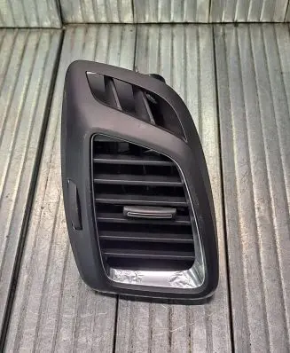Citroen DS5 Dashboard side air vent grill/cover trim 9670715277