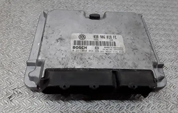 Volkswagen PASSAT B5 Engine control unit/module 038906018FE 0281010064