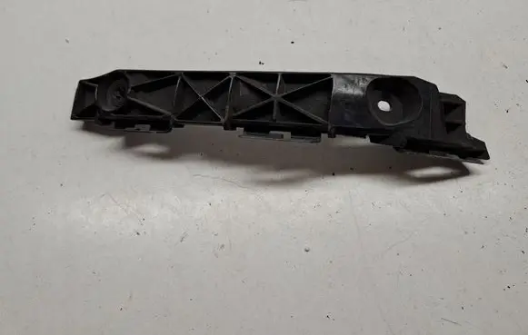 Lexus IS 220D-250-350 Rear bumper mounting bracket 5256253010