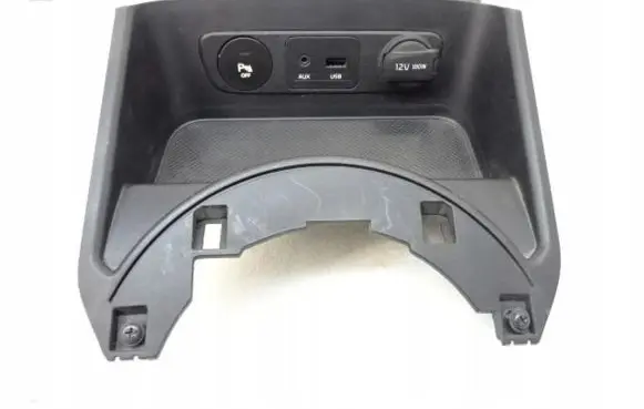 KIA Sportage 12 V Socket (front) 84631-3U010