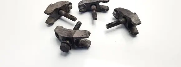 Ford Galaxy Fuel Injector clamp holder