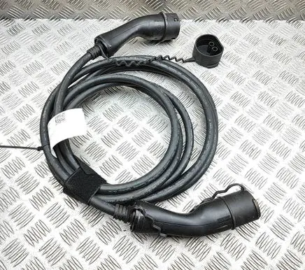 Polestar 2 Electric car charging cable 62893IEC123 44941601