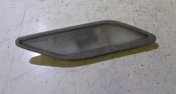 BMW 5 E39 Front seat light 39820210