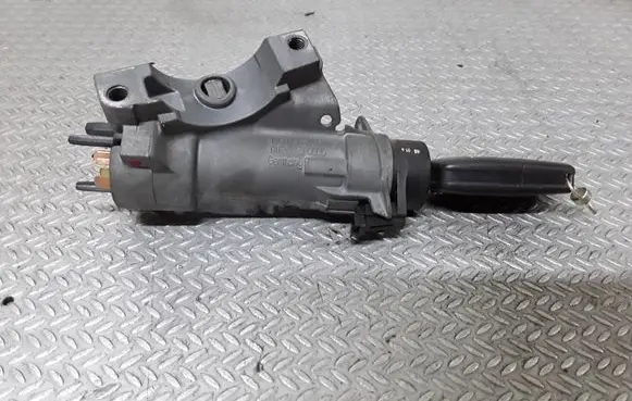 Audi A4 S4 B6 8E 8H Ignition lock 4B0905851C