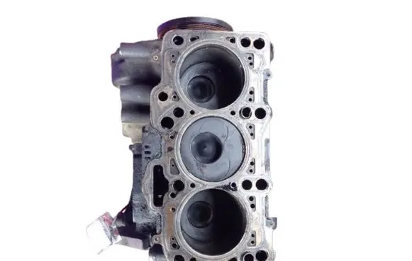 Skoda Fabia Mk2 (5J) Engine block 045103021N