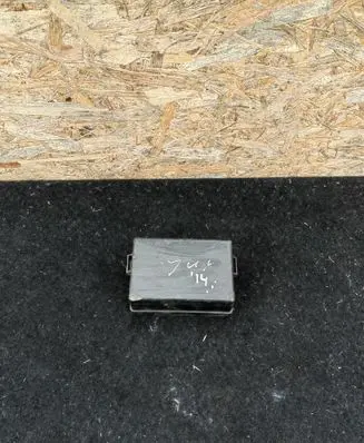 Nissan Juke I F15 Fuse box cover 