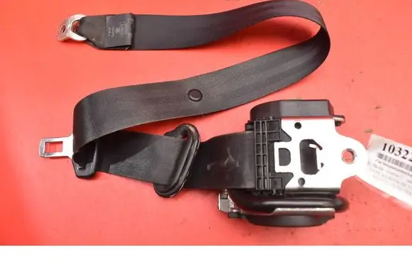 Skoda Octavia Mk2 (1Z) Front seatbelt 1Z0857701C