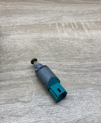 Renault Megane II Brake pedal sensor switch 8200168240B