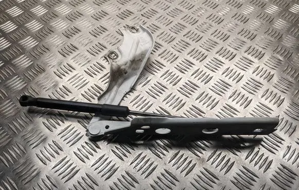 Audi A7 S7 4G Tailgate/trunk/boot hinge 4G8823302E