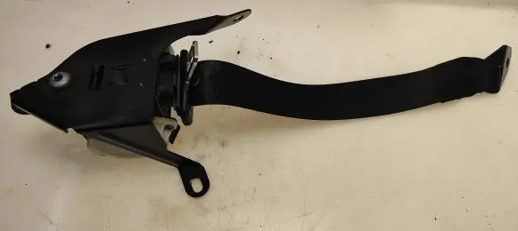 Mercedes-Benz CLK A209 C209 Rear seatbelt A2098680114