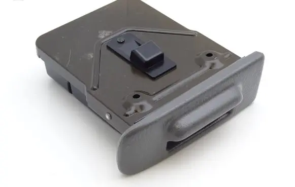 Car ashtray
