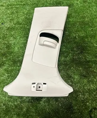 Ford Focus (B) pillar trim (top) BM51A24582A