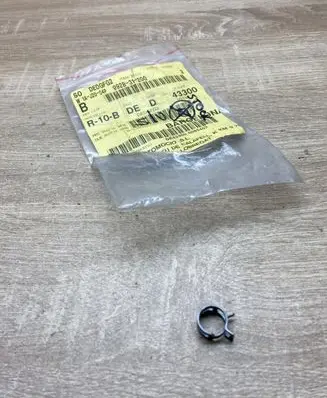 Mazda CX-5 Other engine bay part 992831200 Hoseclamp