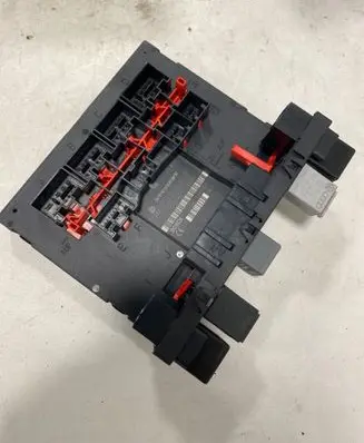 Volkswagen PASSAT B6 Comfort/convenience module H52S2002 F005V00631 3C0937049AE