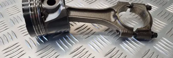 Opel Zafira A Piston with connecting rod