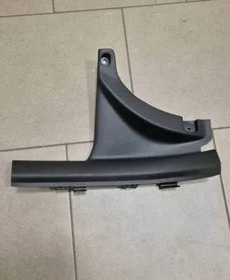 KIA Xceed Rear sill trim cover 85876J7700