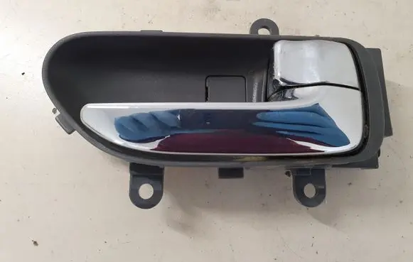 Nissan X-Trail T31 Front door interior handle