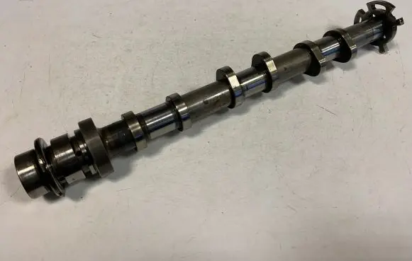 Audi Q7 4M Camshaft 06E109101BP